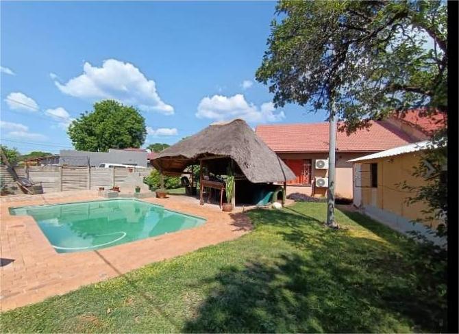 3 Bedroom Property for Sale in Rustenburg Central North West
